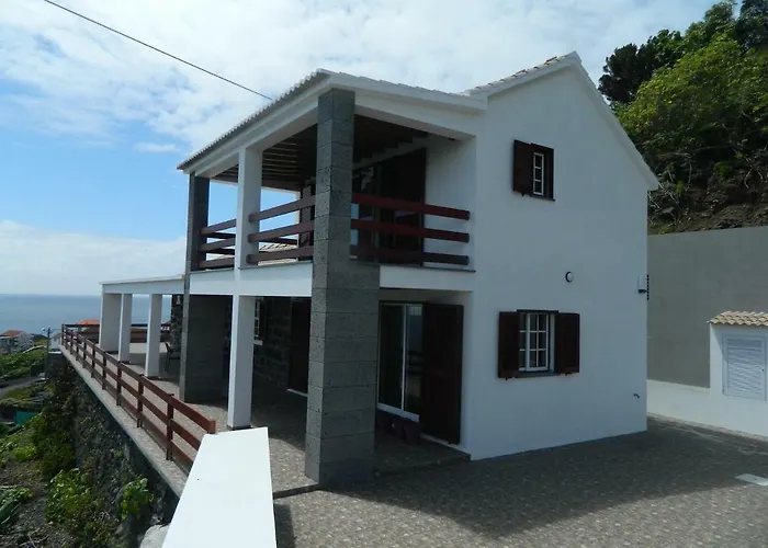 Adega Ninho Da Cagarra